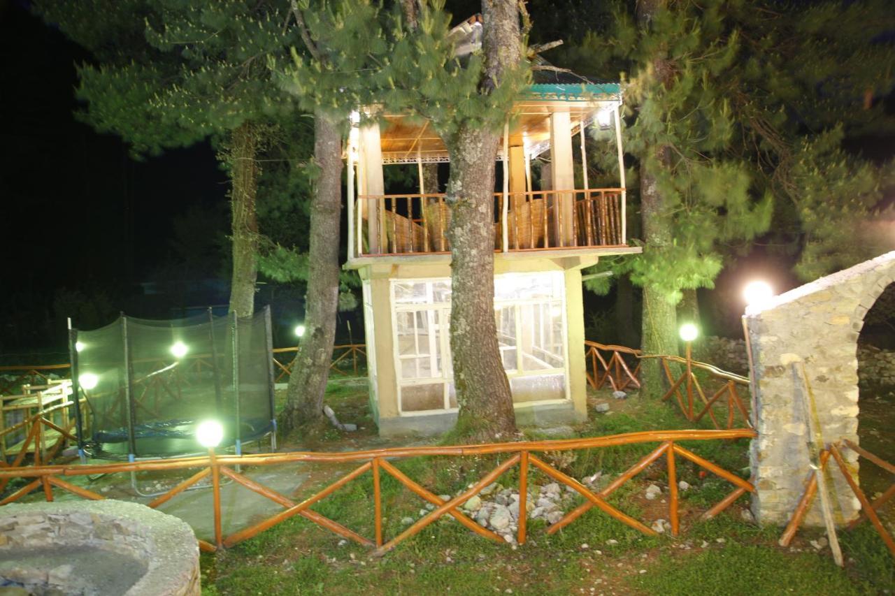 Wind Chime Baga Sarahan Rāmpur Buitenkant foto