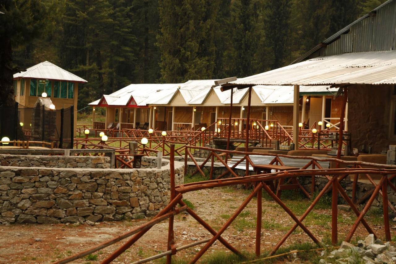 Wind Chime Baga Sarahan Rāmpur Buitenkant foto
